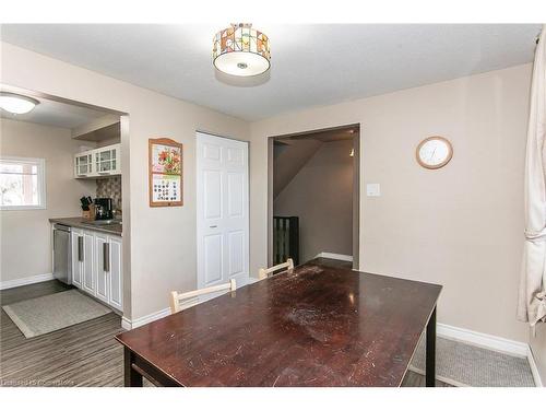 33-130 Kingswood Drive, Kitchener, ON - Indoor Photo Showing Other Room