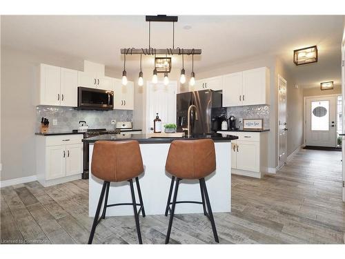 30 Isaac Street, Elmira, ON - Indoor Photo Showing Kitchen With Stainless Steel Kitchen With Upgraded Kitchen