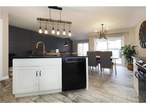 30 Isaac Street, Elmira, ON - Indoor Photo Showing Kitchen