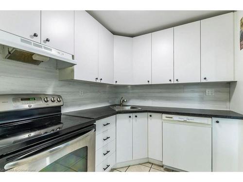 E-48 Windom Road, Kitchener, ON - Indoor Photo Showing Kitchen