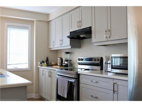 6-311 Woolwich Street, Waterloo, ON - Indoor Photo Showing Kitchen