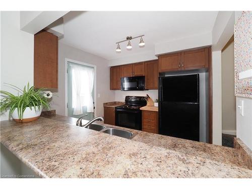 50-71 Garth Massey Drive, Cambridge, ON - Indoor Photo Showing Kitchen With Double Sink