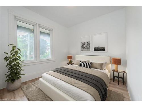 A-76 Wellington Street N, Kitchener, ON - Indoor Photo Showing Bedroom