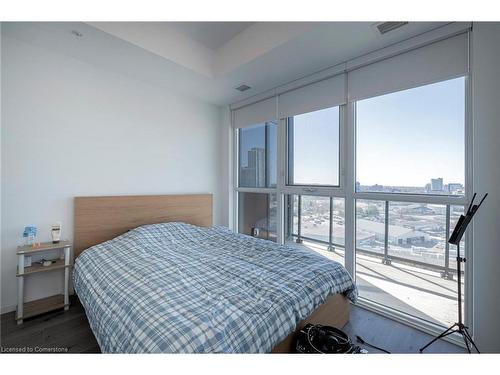 1509-108 Garment Street, Kitchener, ON - Indoor Photo Showing Bedroom