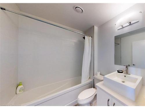 1509-108 Garment Street, Kitchener, ON - Indoor Photo Showing Bathroom