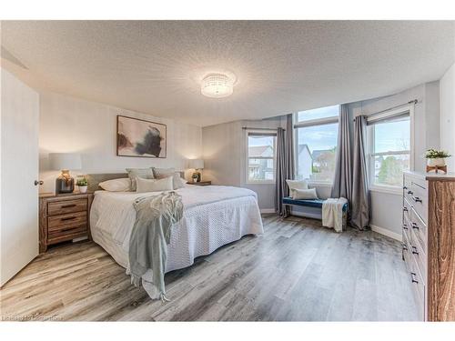 617 Royal Fern Street, Waterloo, ON - Indoor Photo Showing Bedroom