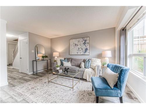 617 Royal Fern Street, Waterloo, ON - Indoor Photo Showing Living Room