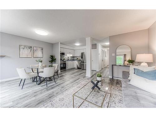 617 Royal Fern Street, Waterloo, ON - Indoor Photo Showing Living Room