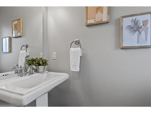 230 Greenwater Place, Kitchener, ON - Indoor Photo Showing Bathroom