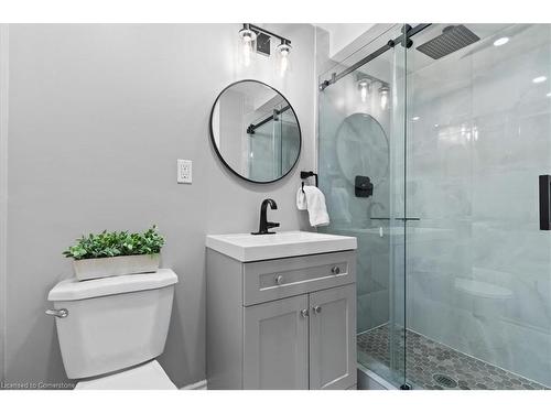 230 Greenwater Place, Kitchener, ON - Indoor Photo Showing Bathroom