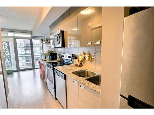 504-250 Albert Street, Waterloo, ON - Indoor Photo Showing Kitchen With Double Sink