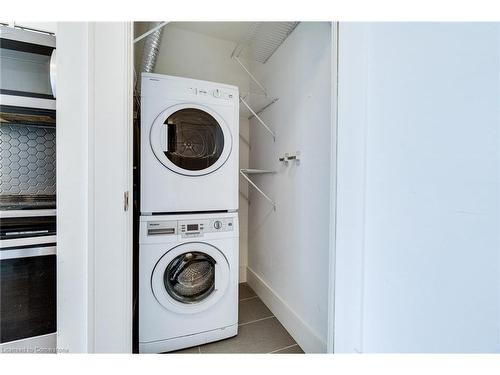 610-15 Prince Albert Boulevard, Kitchener, ON - Indoor Photo Showing Laundry Room