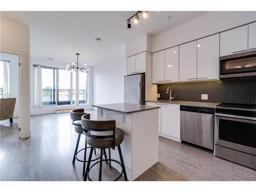 610-15 Prince Albert Boulevard, Kitchener, ON - Indoor Photo Showing Kitchen With Upgraded Kitchen