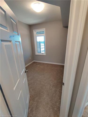 50 Lomond Lane, Kitchener, ON - Indoor Photo Showing Other Room