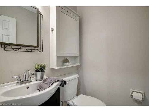 15 Ashwood Drive, Cambridge, ON - Indoor Photo Showing Bathroom