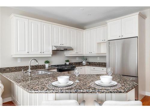 1244 Agram Drive, Oakville, ON - Indoor Photo Showing Kitchen With Upgraded Kitchen