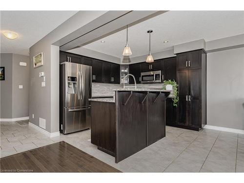 566 Forman Avenue, Stratford, ON - Indoor Photo Showing Kitchen