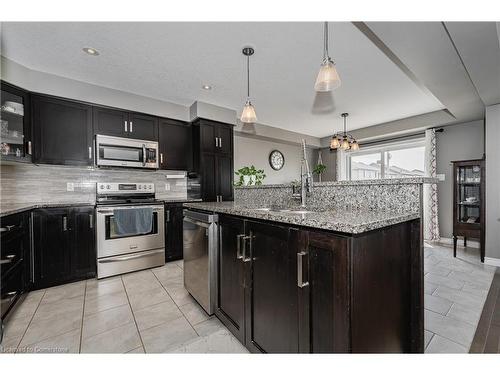 566 Forman Avenue, Stratford, ON - Indoor Photo Showing Kitchen With Upgraded Kitchen