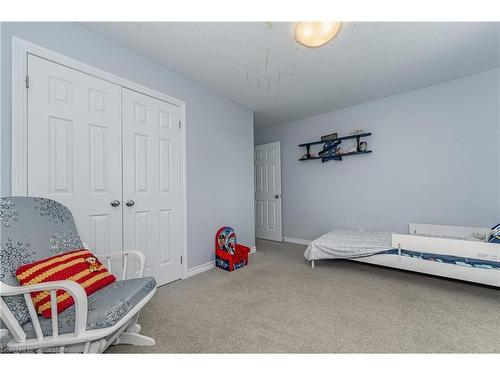 566 Forman Avenue, Stratford, ON - Indoor Photo Showing Bedroom