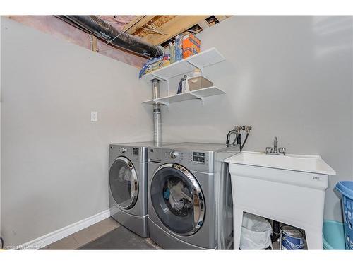 566 Forman Avenue, Stratford, ON - Indoor Photo Showing Laundry Room