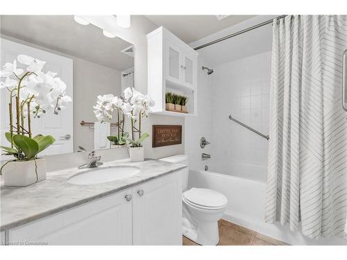 206-2379 Central Park Drive, Oakville, ON - Indoor Photo Showing Bathroom