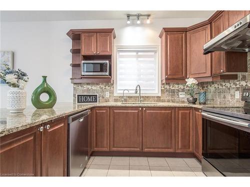 380 Red Osier Road, Waterloo, ON - Indoor Photo Showing Kitchen