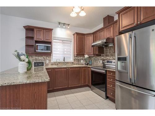 380 Red Osier Road, Waterloo, ON - Indoor Photo Showing Kitchen With Upgraded Kitchen