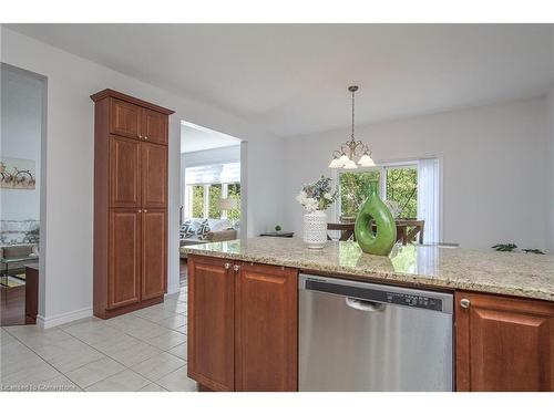 380 Red Osier Road, Waterloo, ON - Indoor Photo Showing Kitchen