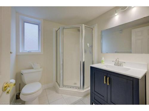 Upper-21 Munroe Crescent, Guelph, ON - Indoor Photo Showing Bathroom