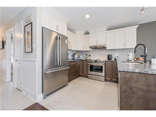 130 Bridge Crescent, Palmerston, ON - Indoor Photo Showing Kitchen With Stainless Steel Kitchen