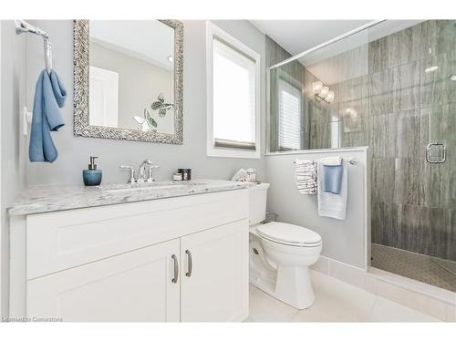 130 Bridge Crescent, Palmerston, ON - Indoor Photo Showing Bathroom