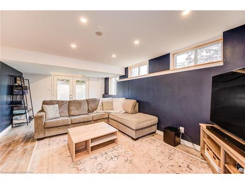 59 Poffenroth Path, Elmira, ON - Indoor Photo Showing Living Room