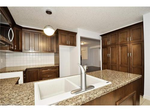 8 Lockwood Street, Cambridge, ON - Indoor Photo Showing Kitchen With Double Sink