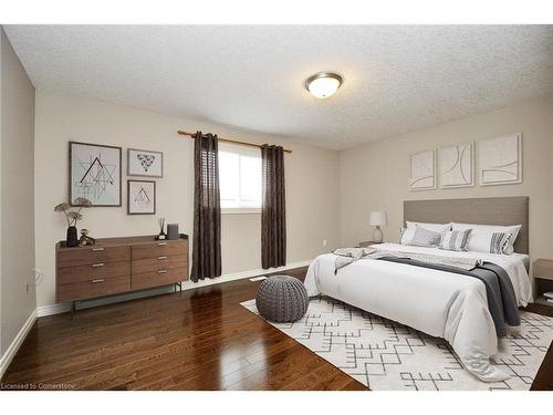 8 Lockwood Street, Cambridge, ON - Indoor Photo Showing Bedroom