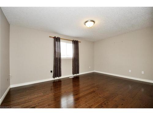 8 Lockwood Street, Cambridge, ON - Indoor Photo Showing Other Room