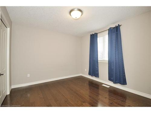 8 Lockwood Street, Cambridge, ON - Indoor Photo Showing Other Room