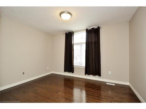 8 Lockwood Street, Cambridge, ON - Indoor Photo Showing Other Room