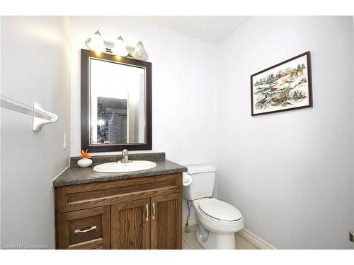 8 Lockwood Street, Cambridge, ON - Indoor Photo Showing Bathroom