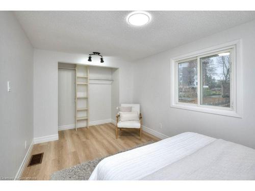 24 B Karen Walk, Waterloo, ON - Indoor Photo Showing Bedroom