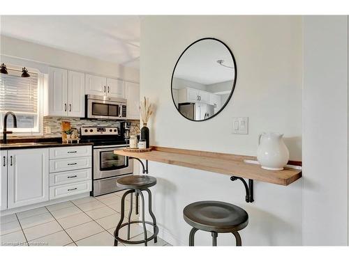 30 Patterson Drive, North Dumfries, ON - Indoor Photo Showing Kitchen