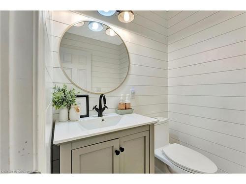 30 Patterson Drive, North Dumfries, ON - Indoor Photo Showing Bathroom