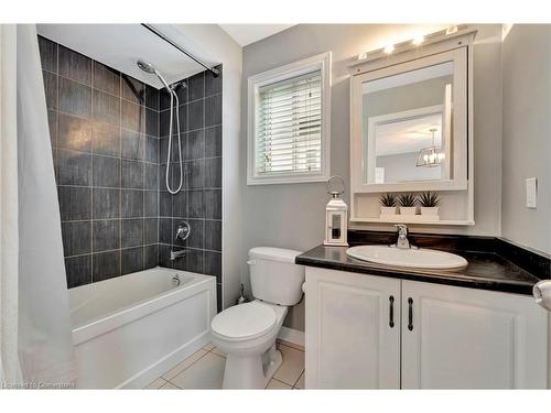 30 Patterson Drive, North Dumfries, ON - Indoor Photo Showing Bathroom