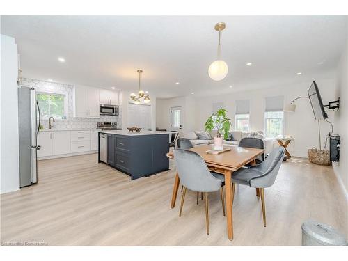 48 Templar Court, Cambridge, ON - Indoor Photo Showing Dining Room