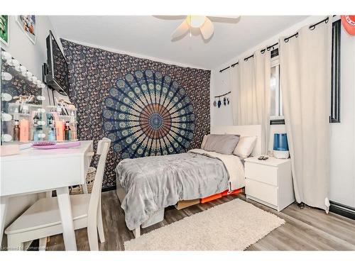 48 Templar Court, Cambridge, ON - Indoor Photo Showing Bedroom