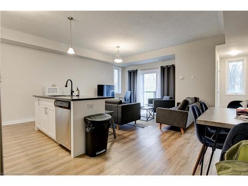 30-25 Isherwood Avenue, Cambridge, ON - Indoor