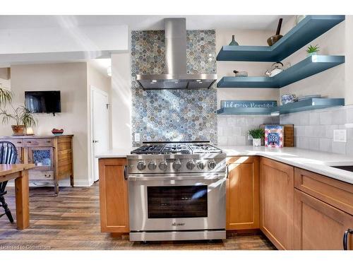 121 Edmund Road, Kitchener, ON - Indoor Photo Showing Kitchen