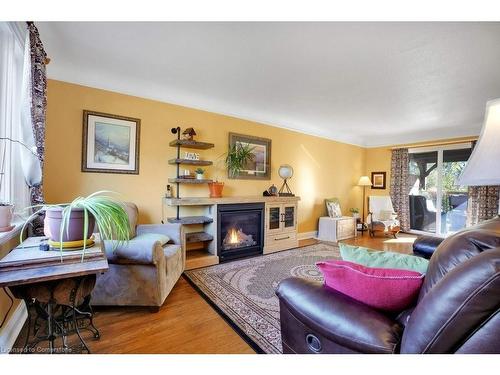 121 Edmund Road, Kitchener, ON - Indoor Photo Showing Living Room With Fireplace