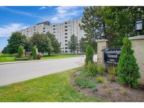 201-200 Jamieson Parkway, Cambridge, ON - Outdoor