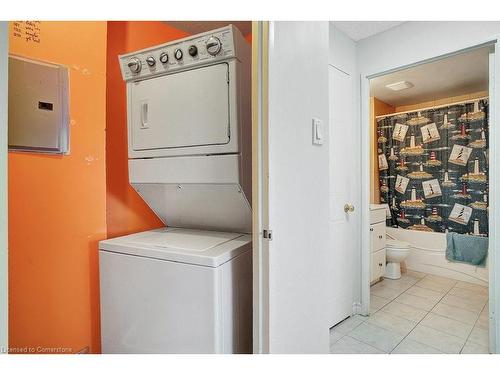 201-200 Jamieson Parkway, Cambridge, ON - Indoor Photo Showing Laundry Room