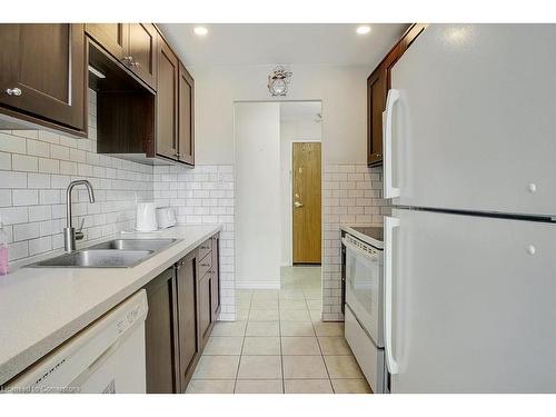 201-200 Jamieson Parkway, Cambridge, ON - Indoor Photo Showing Kitchen With Double Sink